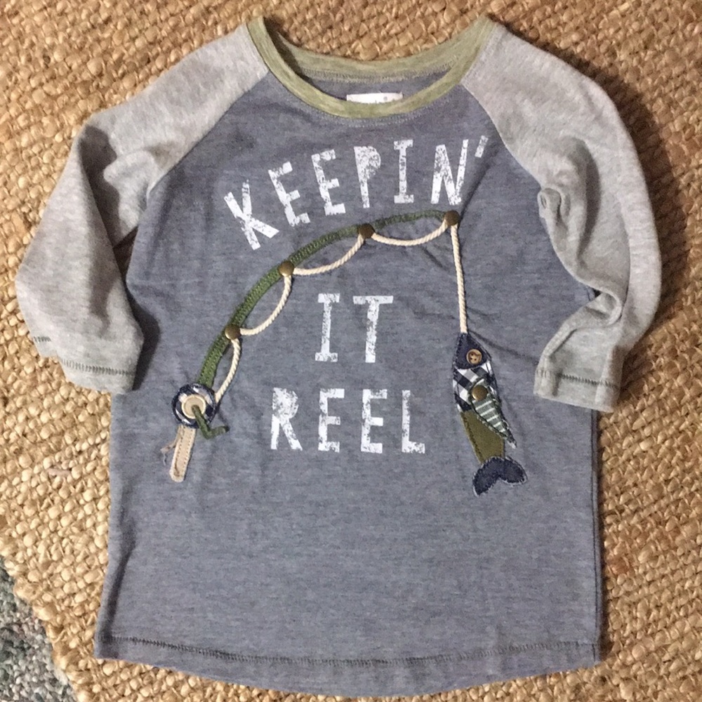 Adorable MudPie “keepin it reel” 🎣 Fishing Tee
